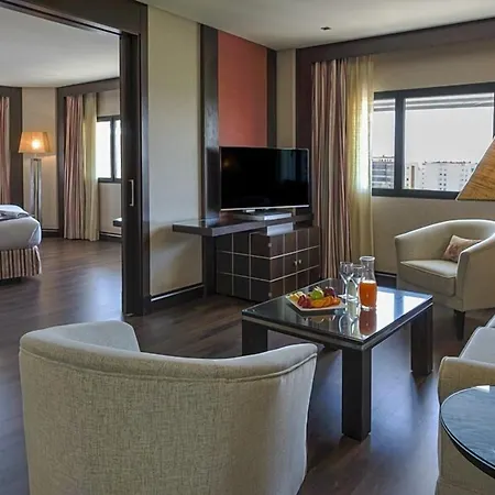 Hotell Center 4*