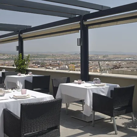 Hotell Center 4*