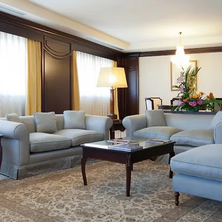 Center 4* Córdoba